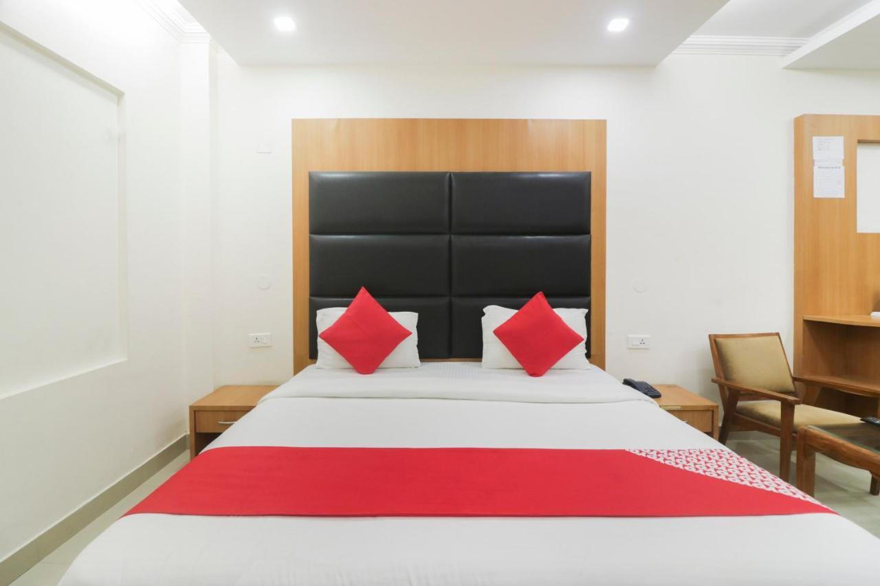 โอโย 19862 เดอะ ฟัน แวลเลย์ Hotel Doiwala ภายนอก รูปภาพ