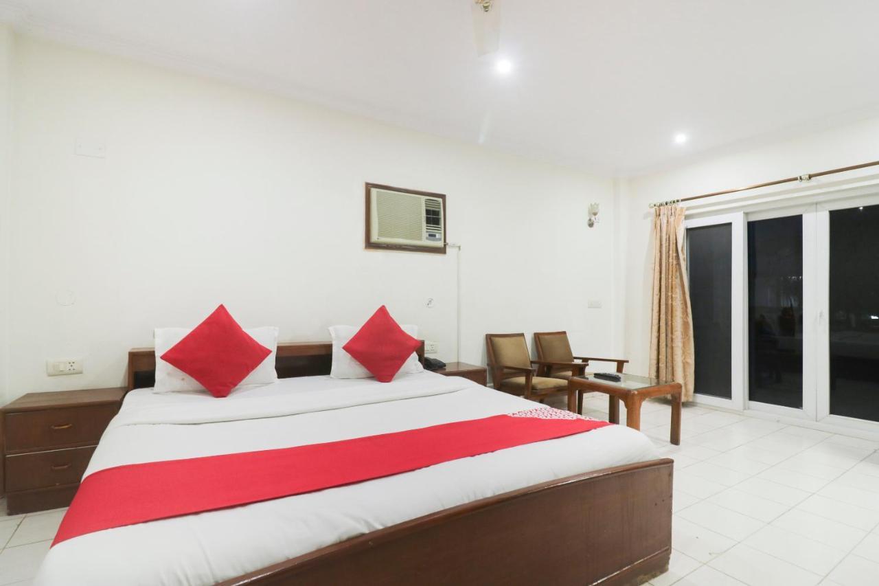 โอโย 19862 เดอะ ฟัน แวลเลย์ Hotel Doiwala ภายนอก รูปภาพ